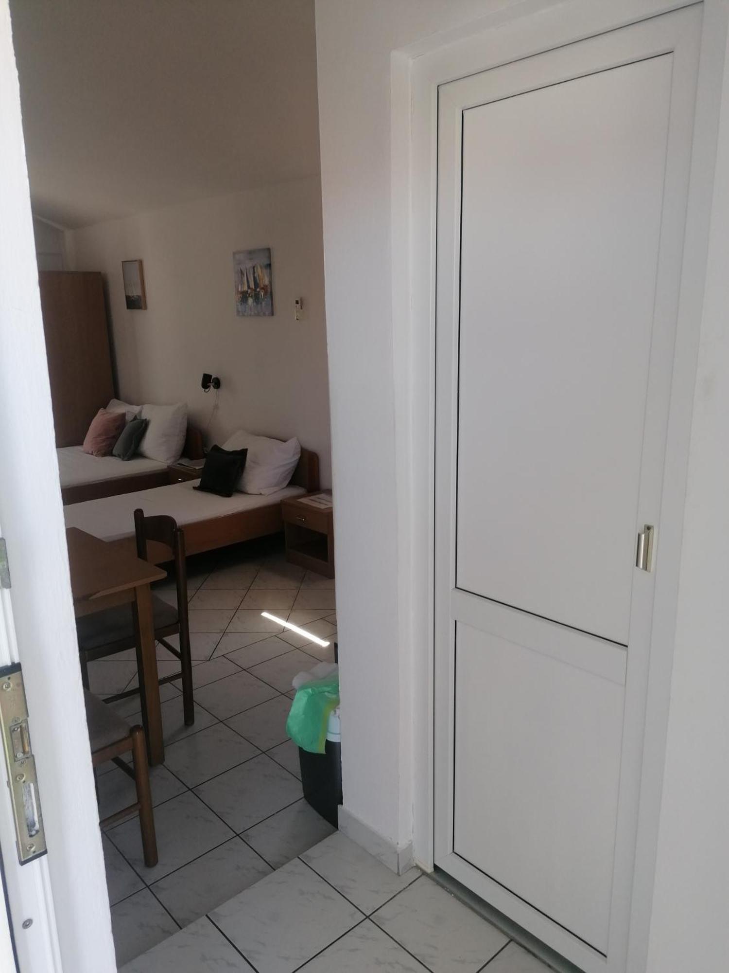 Iva Apartments Подаца Екстер'єр фото